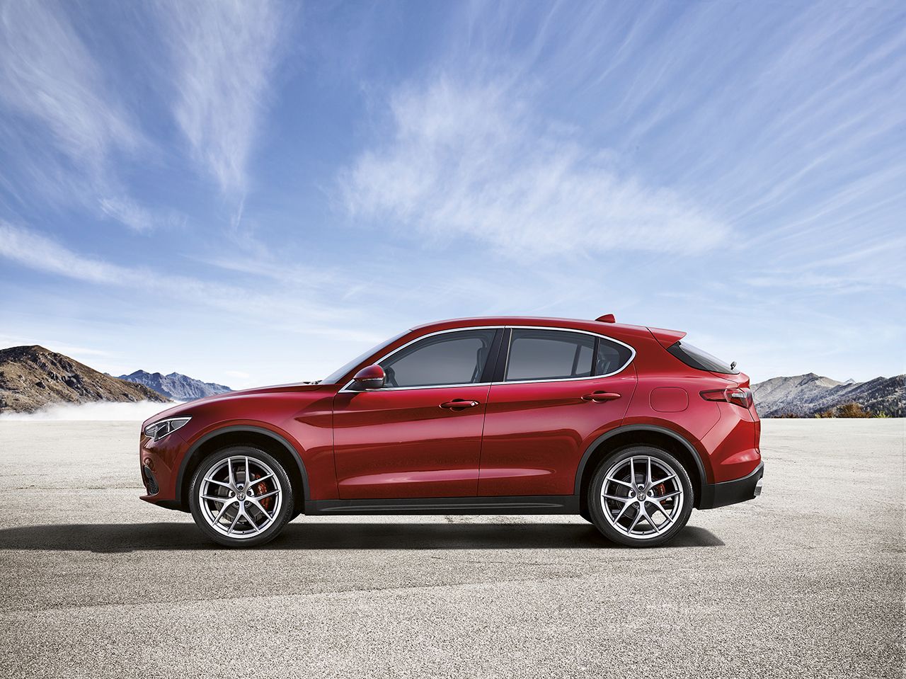 170117_Alfa-Romeo_Stelvio_08.jpg